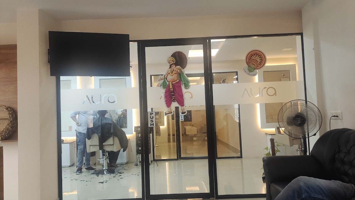 AURA MAKEUP STUDIO KATTAPANA