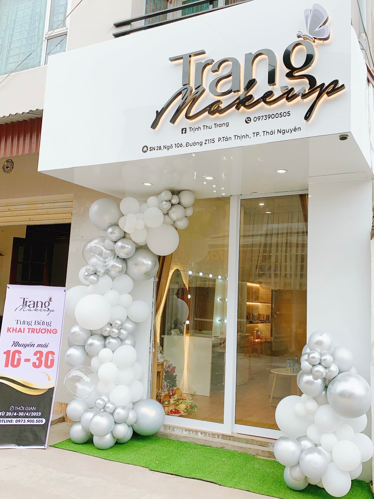 Trang Makeup Store
