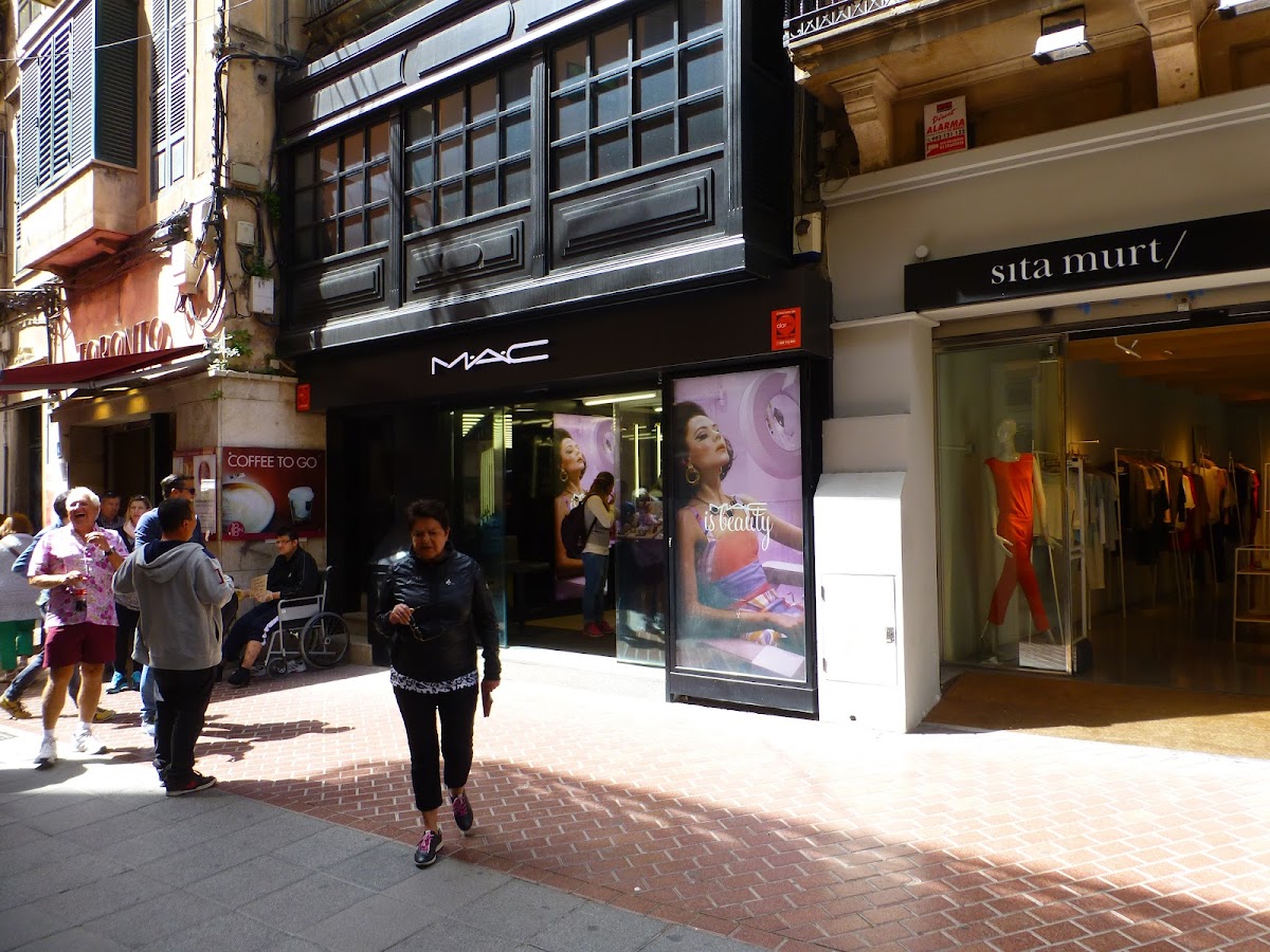 MAC Cosmetics