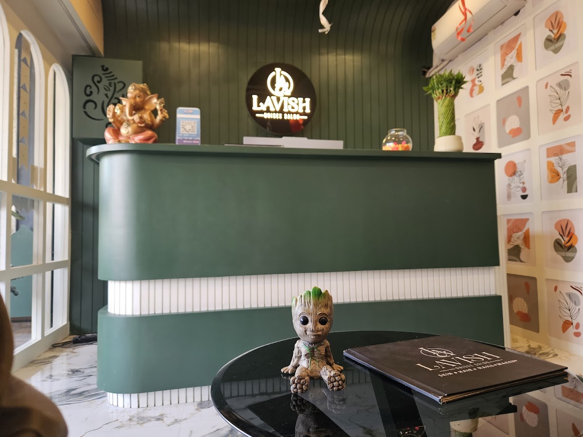 Lavish Unisex Salon