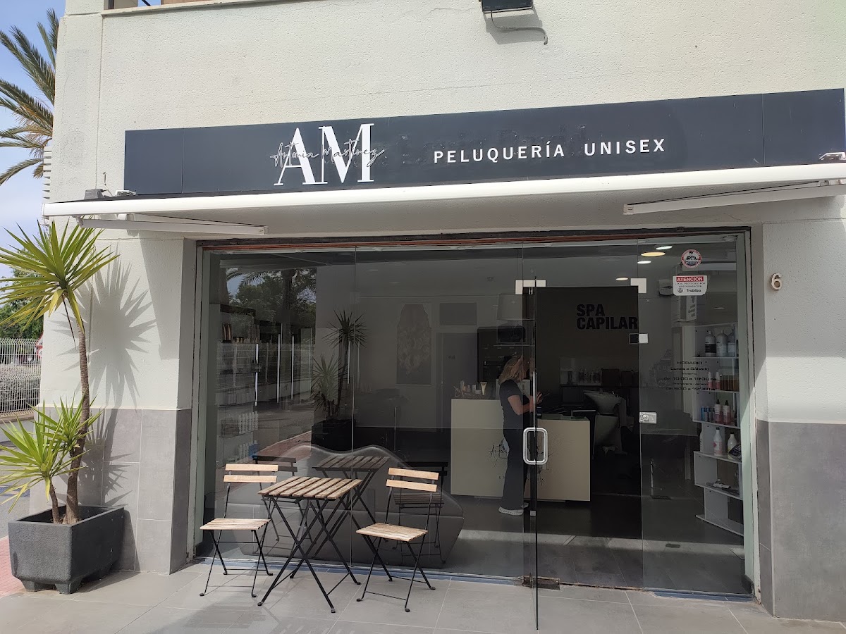 Antonia Martinez: Hairdressing and Aesthetics Palmanova