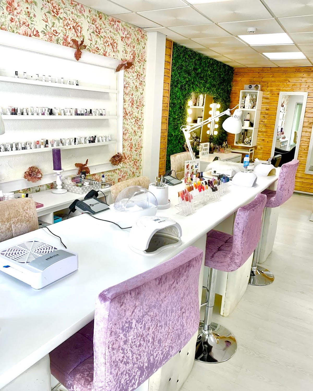 Lolita Studio de Beleza