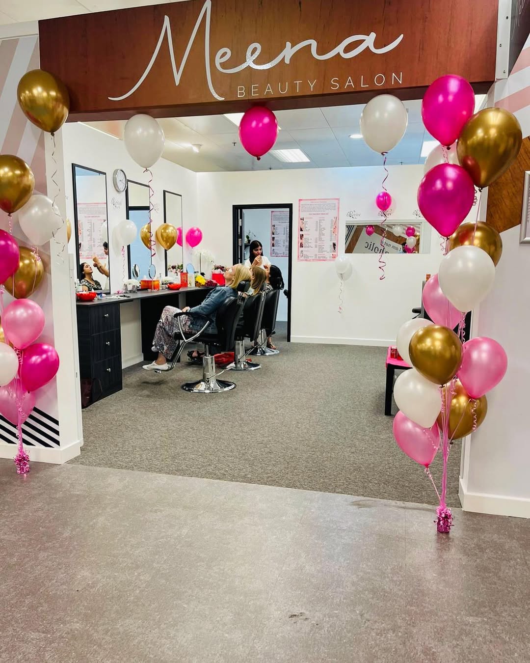 Meena Beauty Salon
