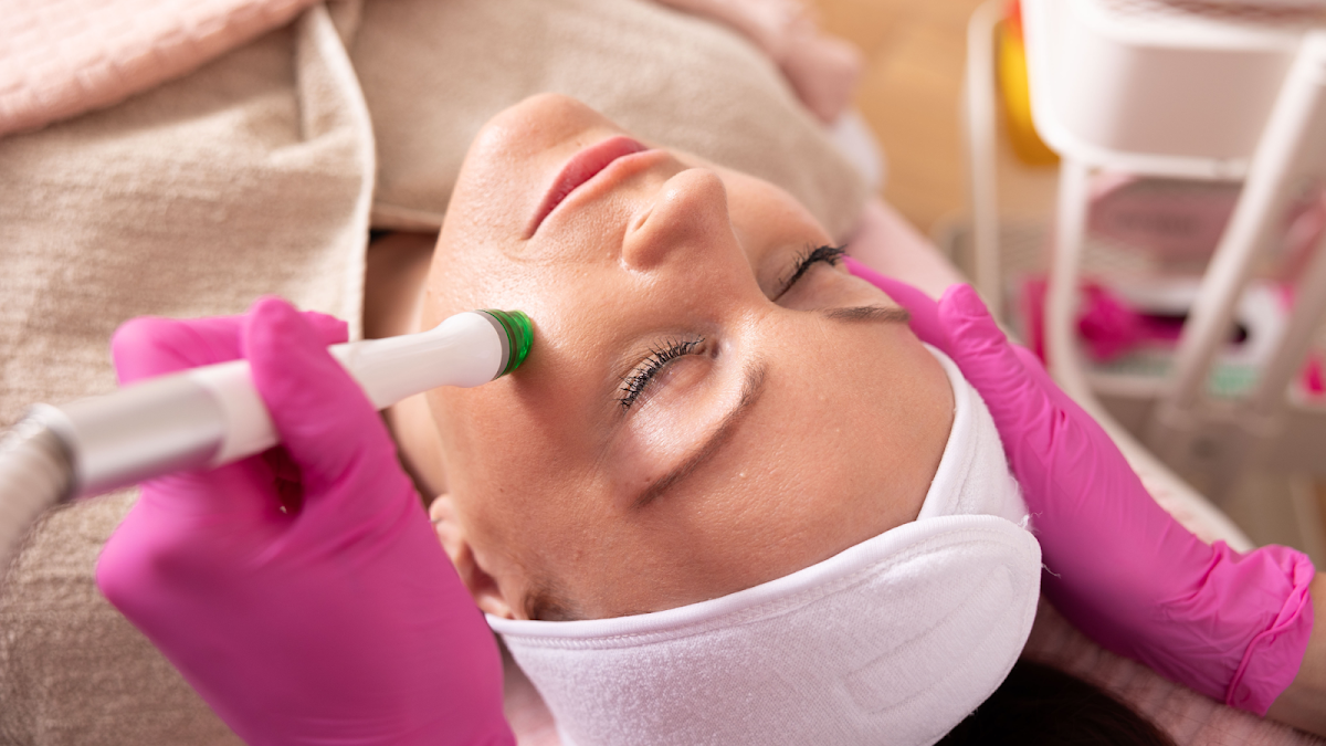 Die Schönheitsmanufaktur - Kosmetiksalon, Permanent Make-Up & Brautstyling