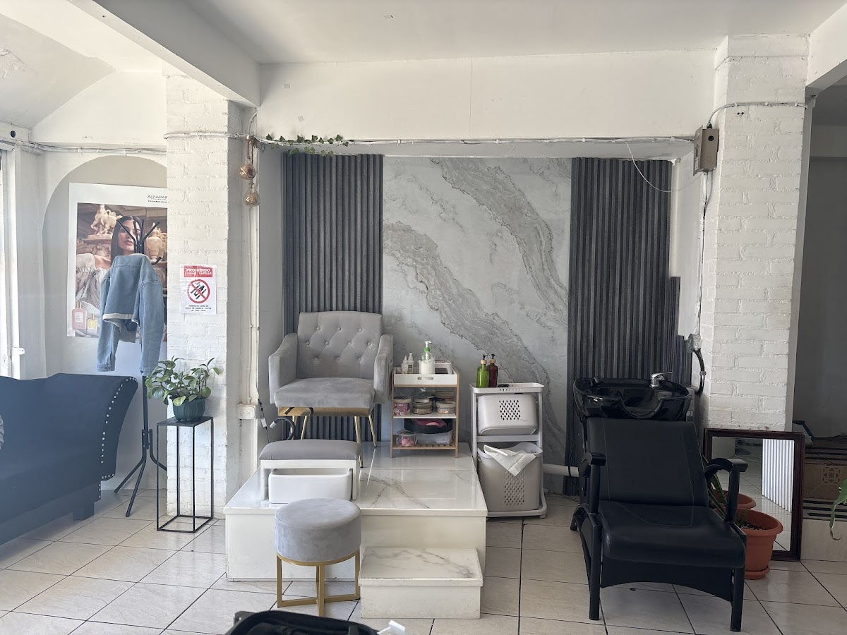 Moon & Sun Estetica y Salon