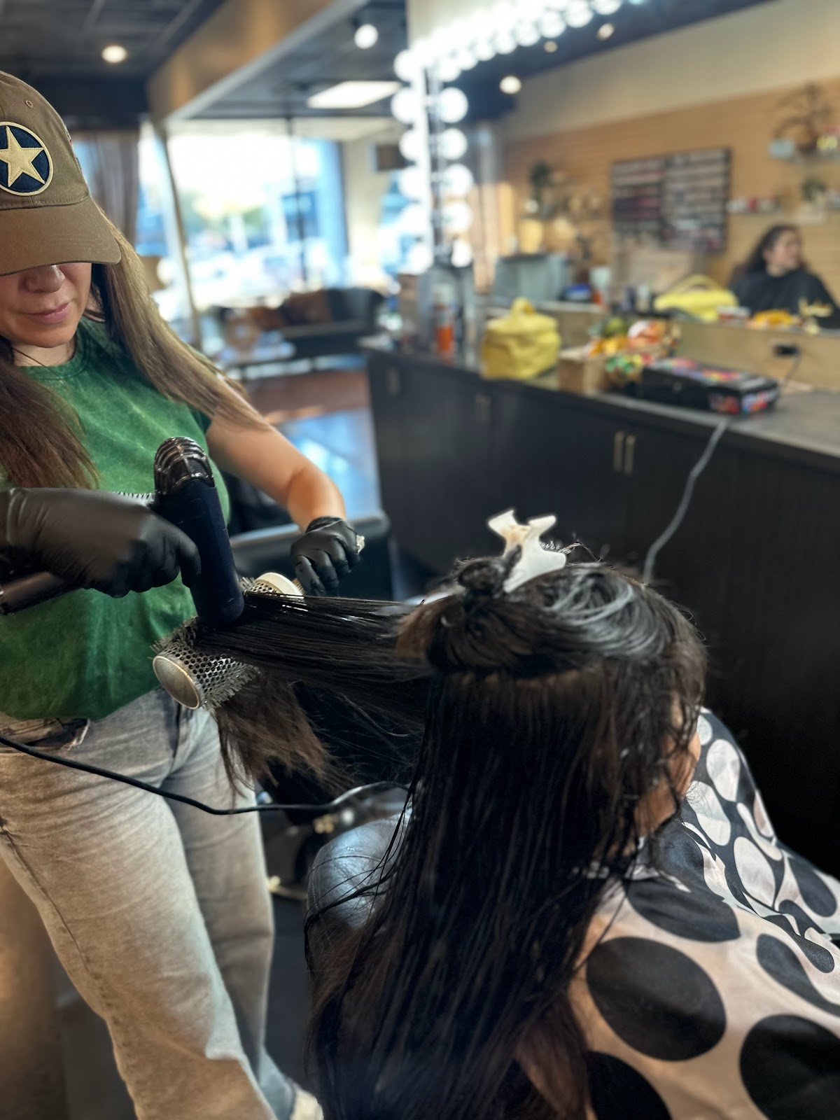 Bon Salon - Hair Makeup Salon