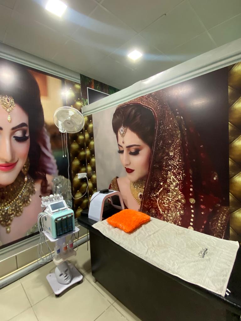 Unique Lk The Hair Art