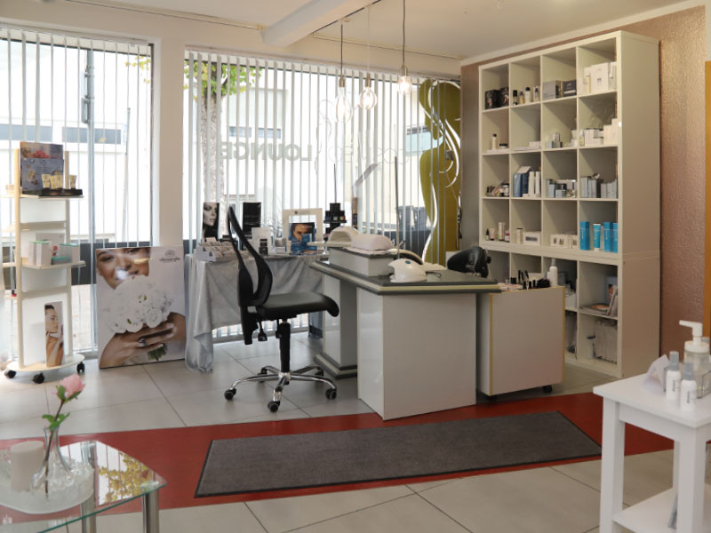 Cosmeo Lounge