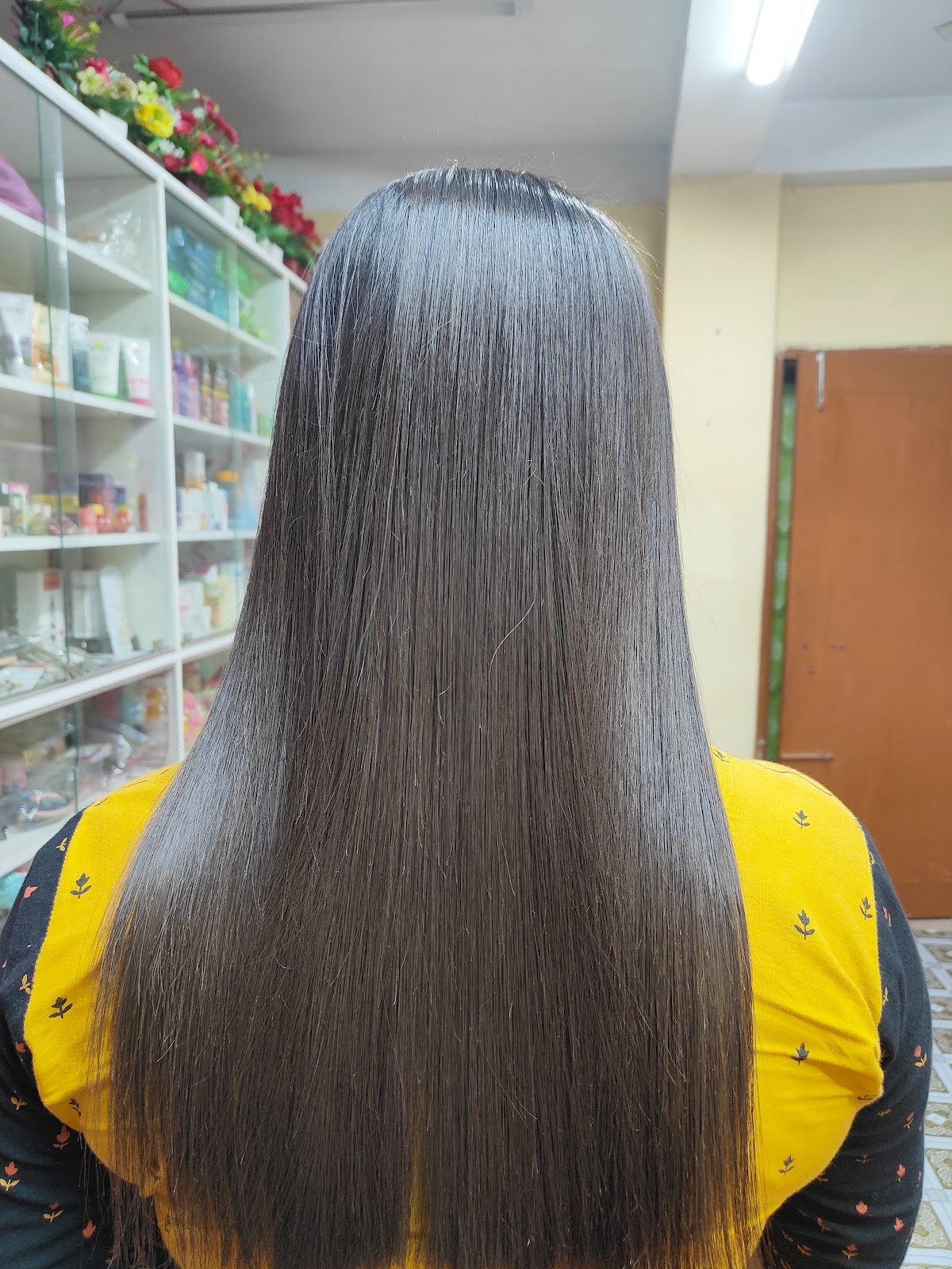 Chowdhury Beauty Parlor