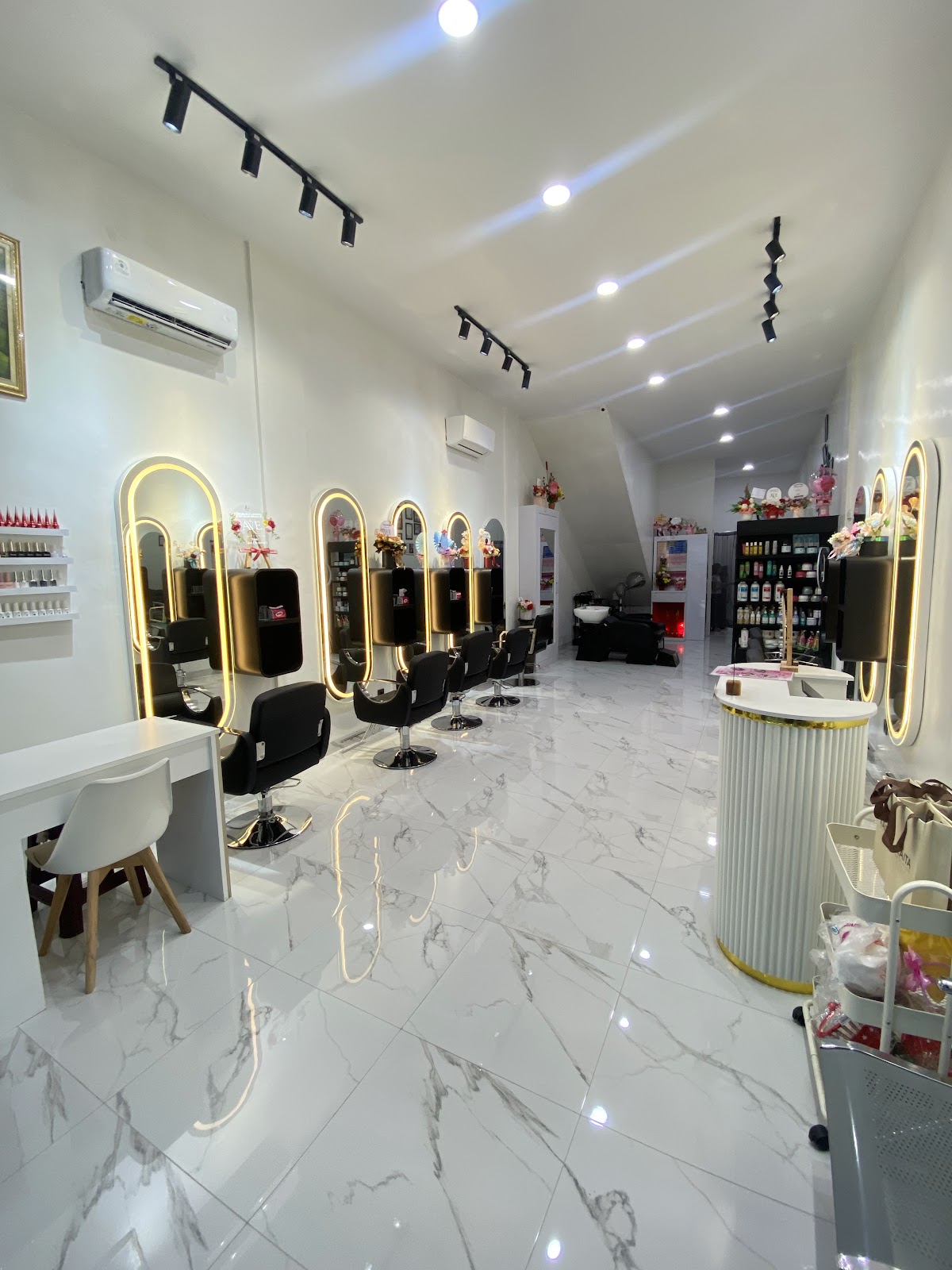 Ave Beauty Salon