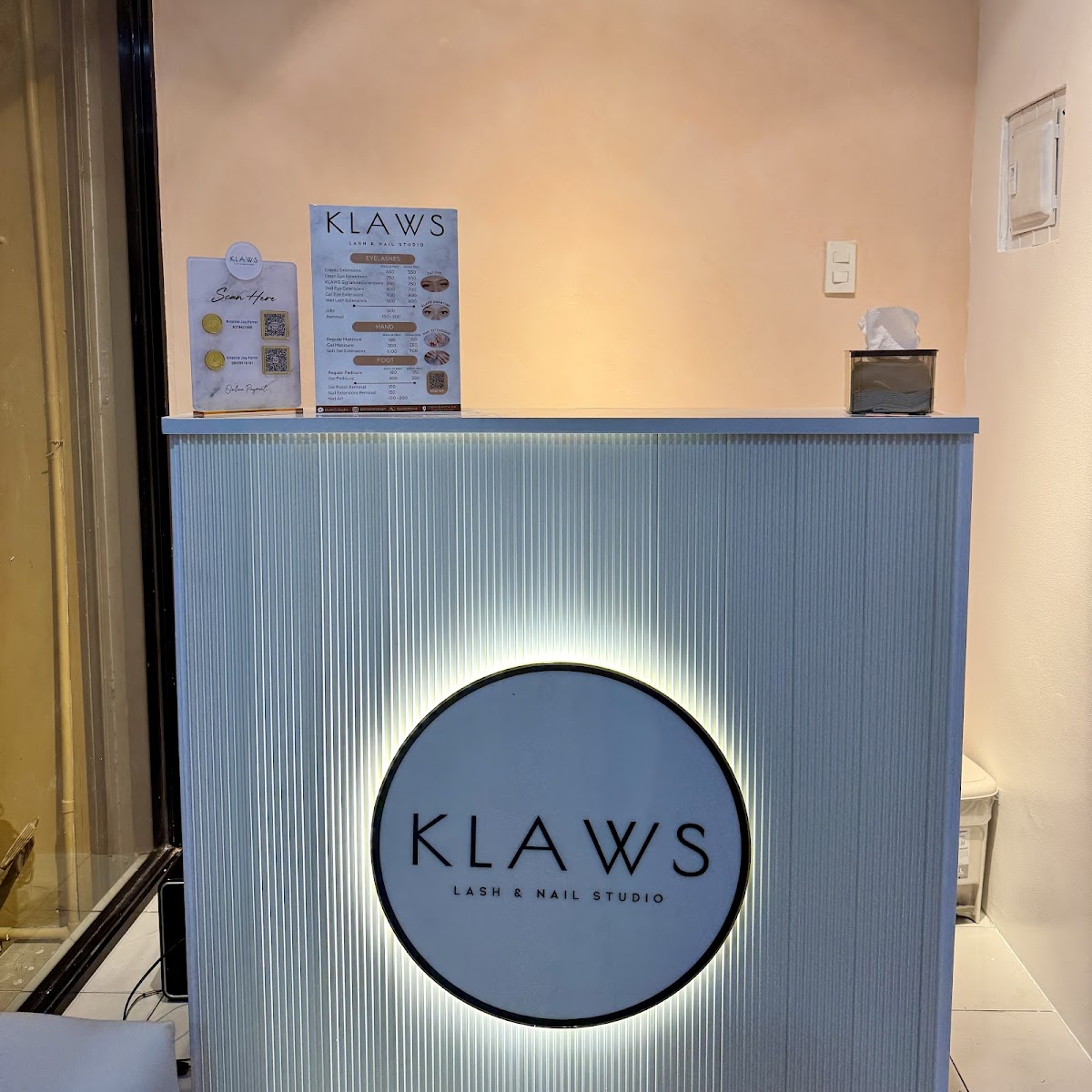 Klaws Lash & Nail Studio