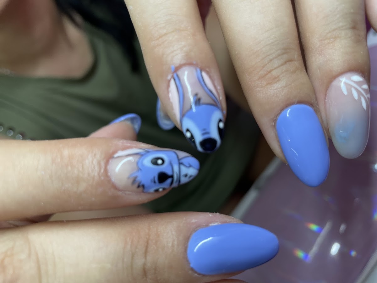Luce tus uñas