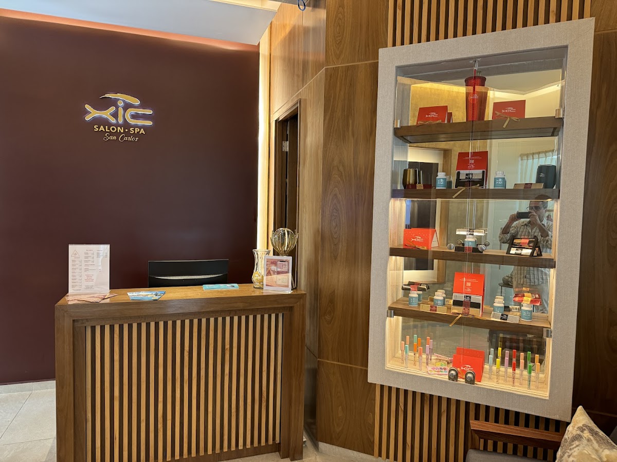 XiC Salon Spa San Carlos