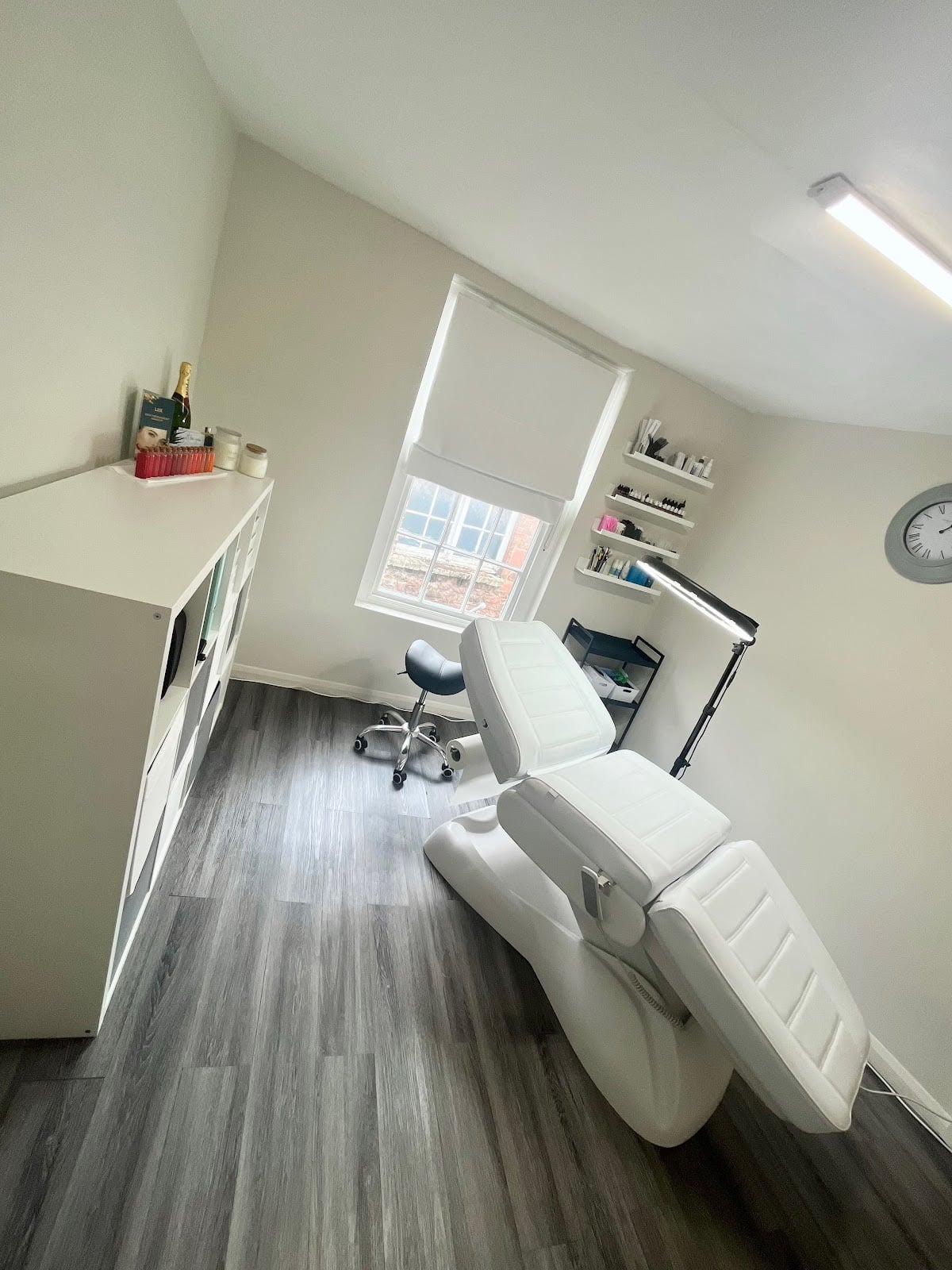 LUX Permanent Makeup Devon