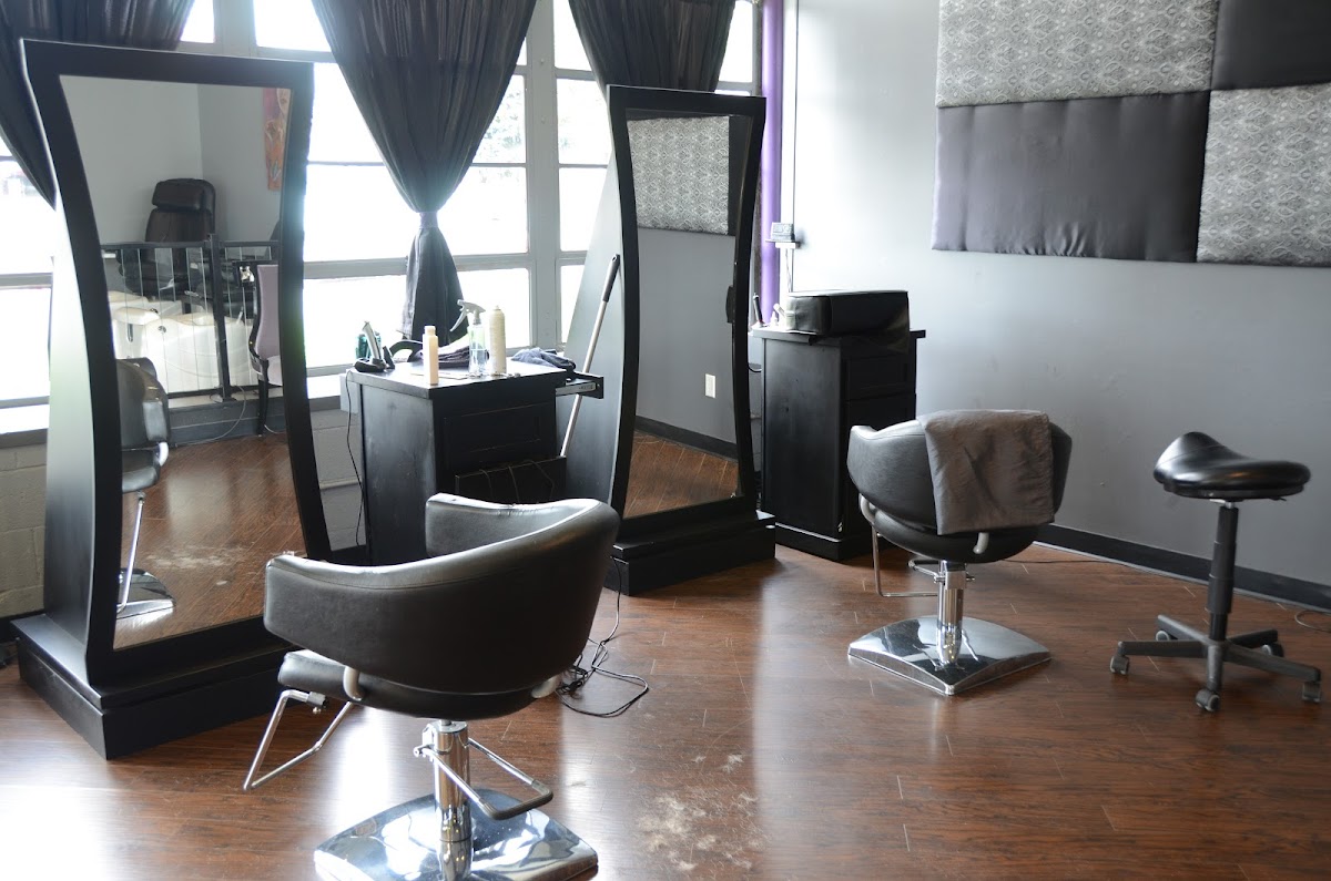 Senoj Salon