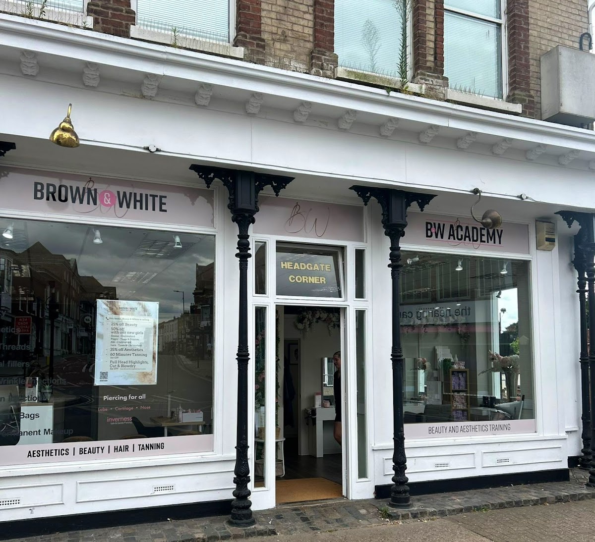 Brown & White - Colchester Town