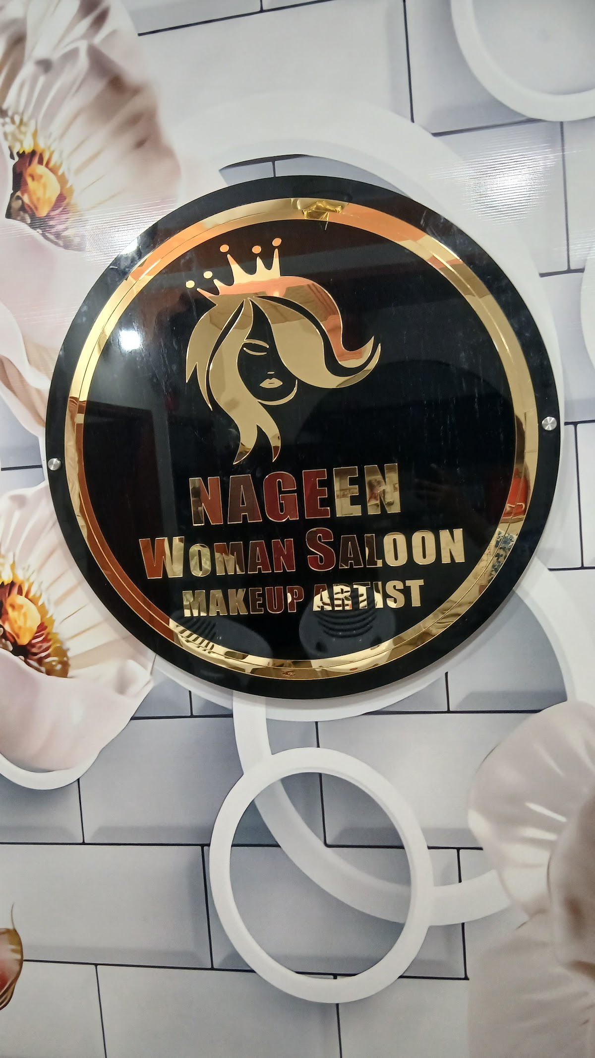 Nageen Woman Salon