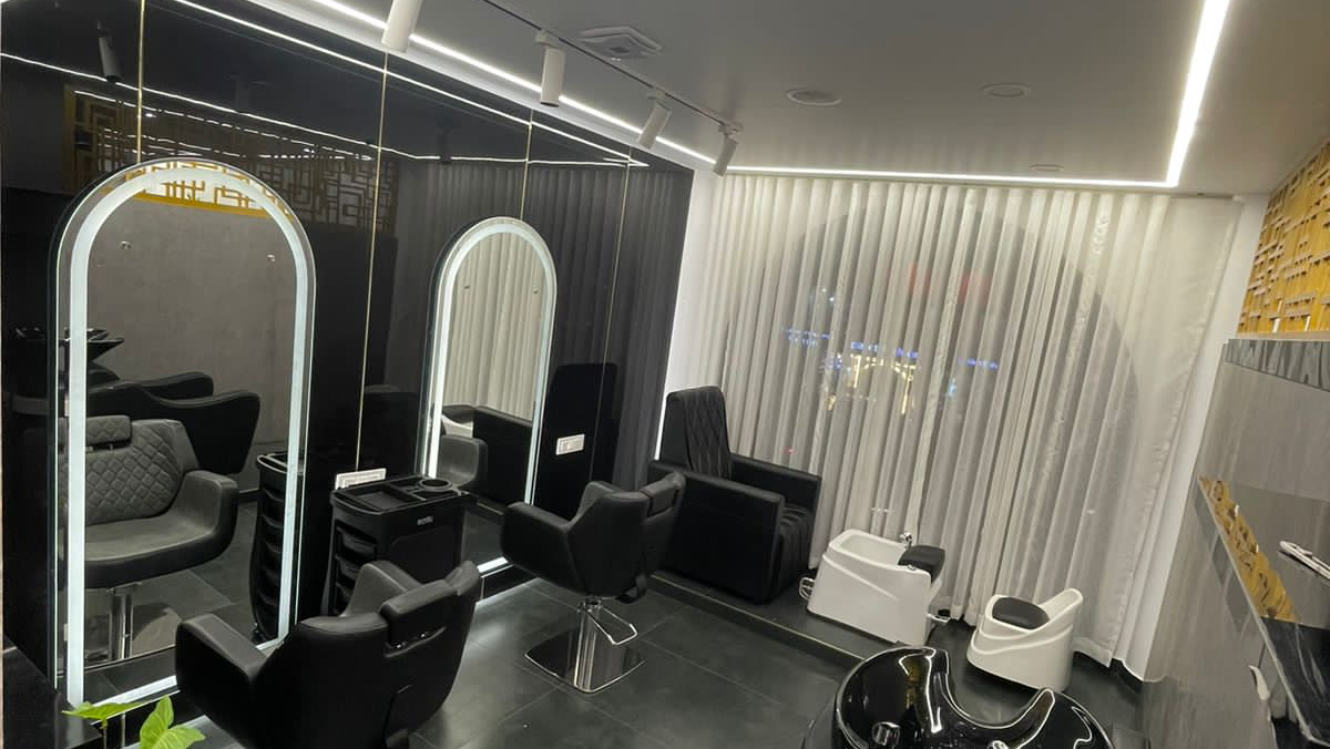 Essensuals by Toni&Guy hairdressing