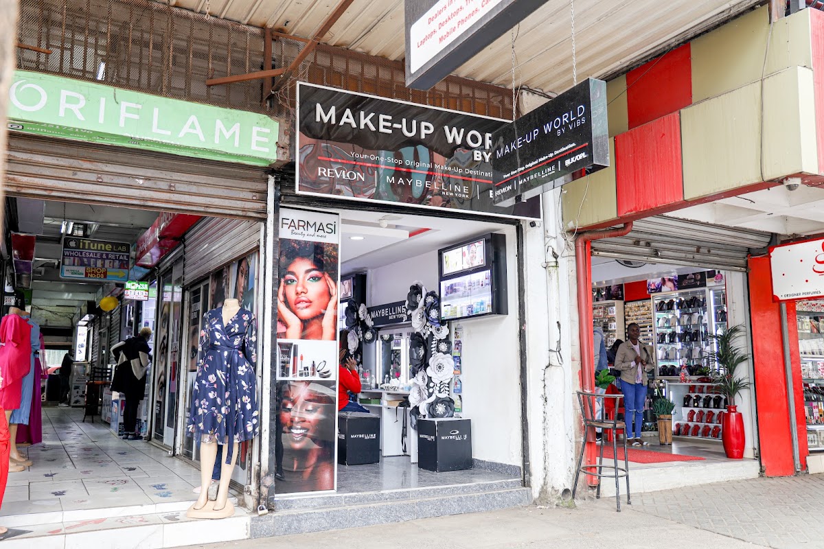 Makeup World by Vibs