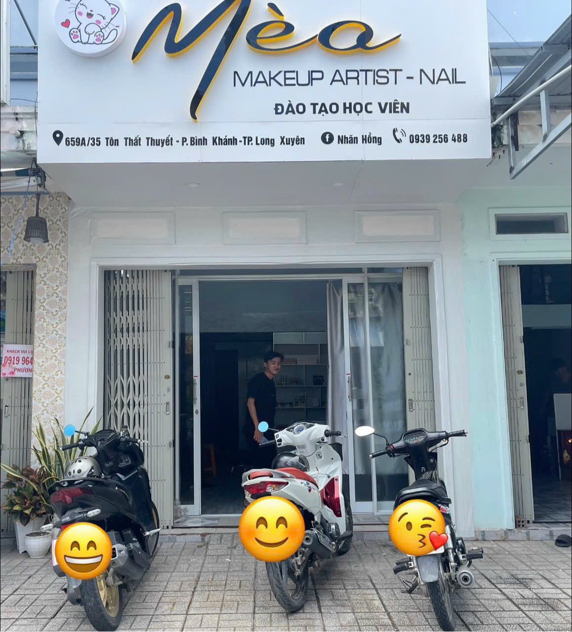 Makeup & Nail & Goi Dau Tram