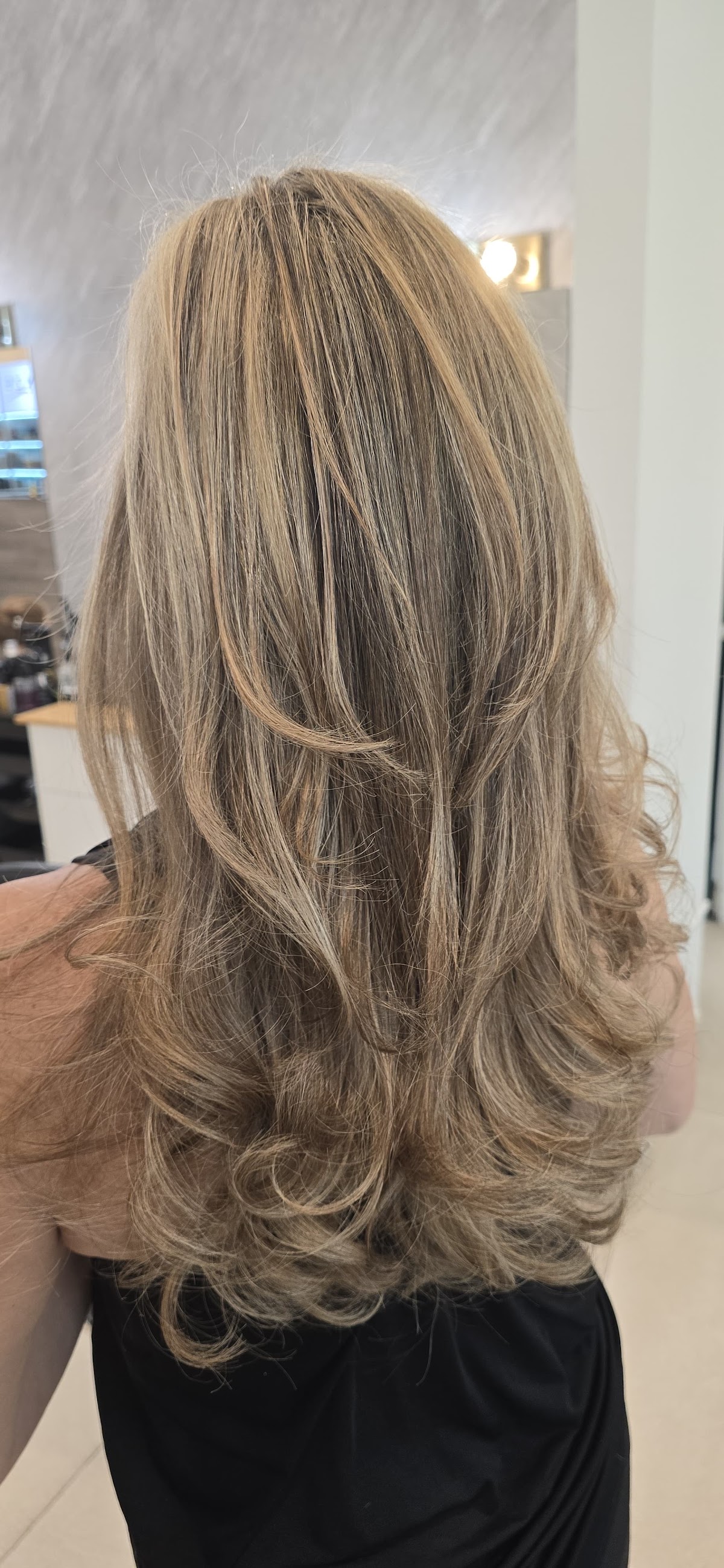 Spot Beauty Salon & Shop