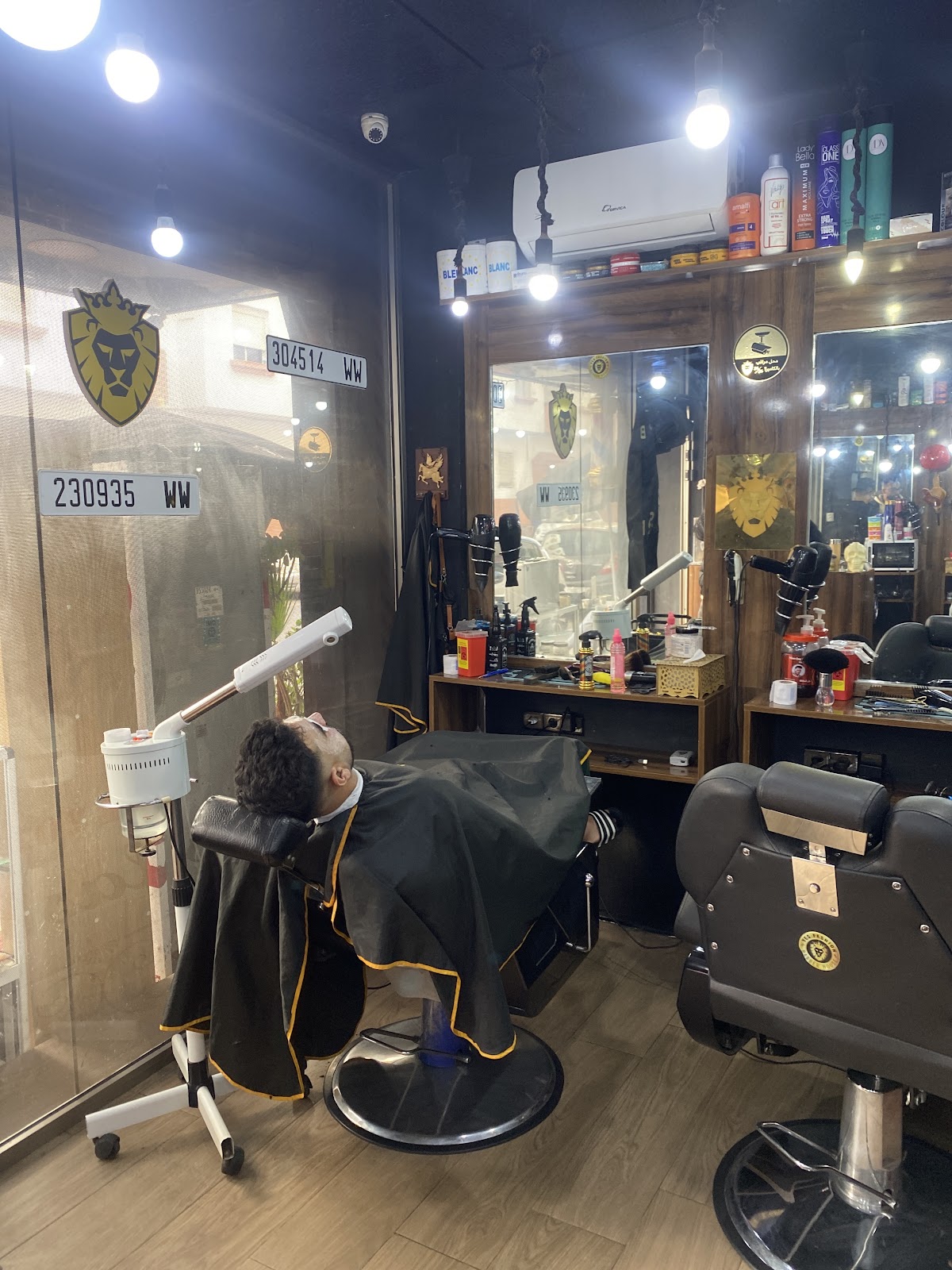 Yes Fashion Barber House
