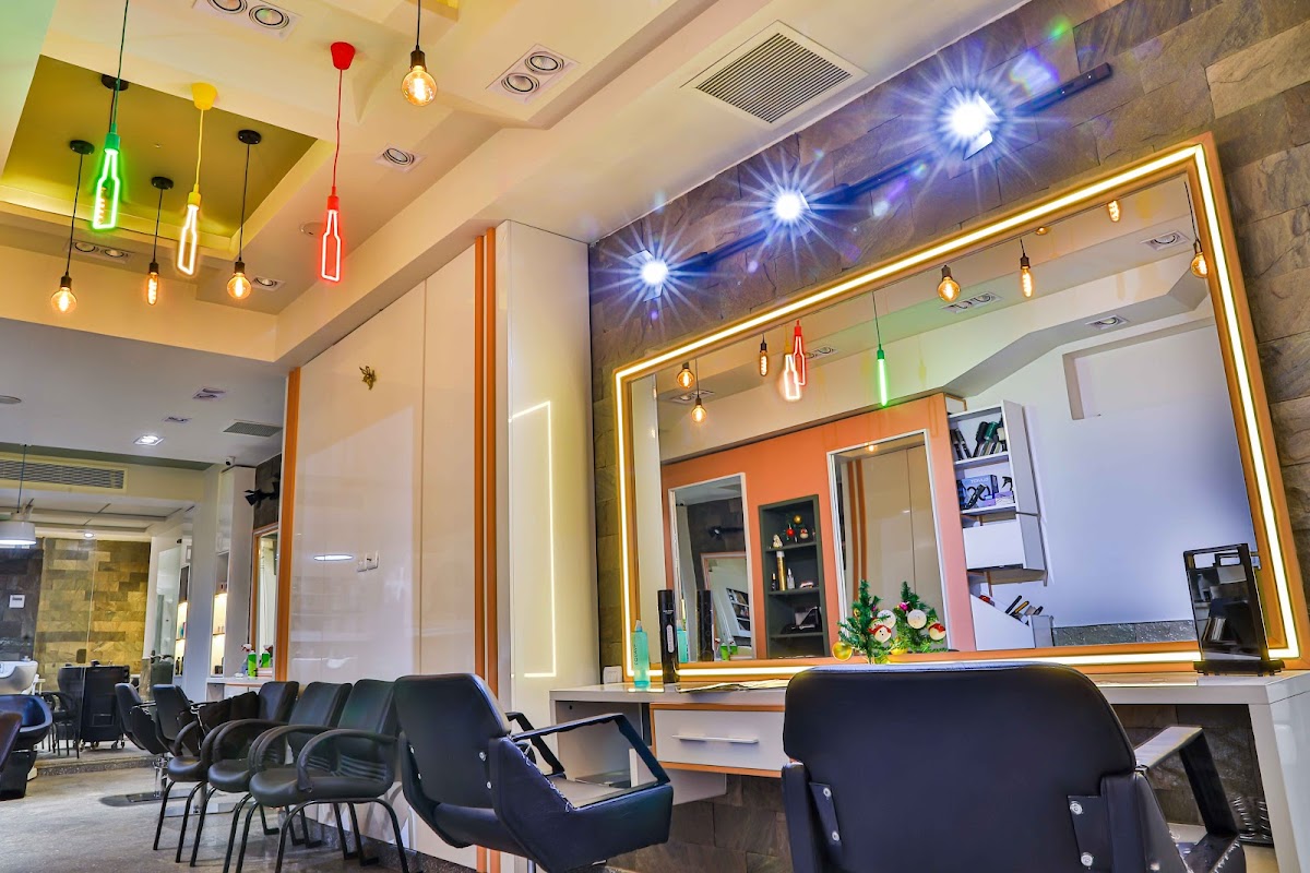 Ayman Nakhla Beauty Salon
