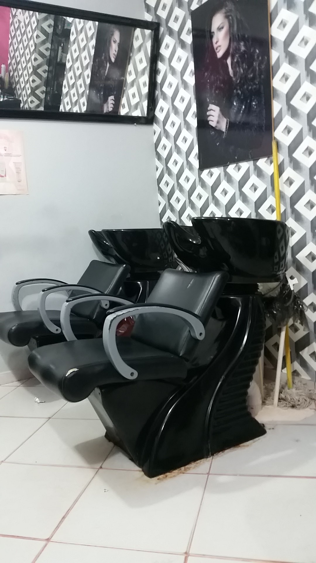 Salon Ambriori