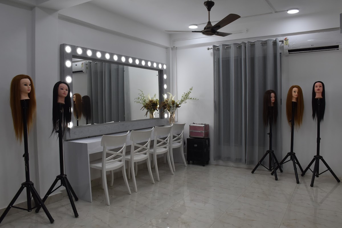 Lemly's Unisex Salon & Academy