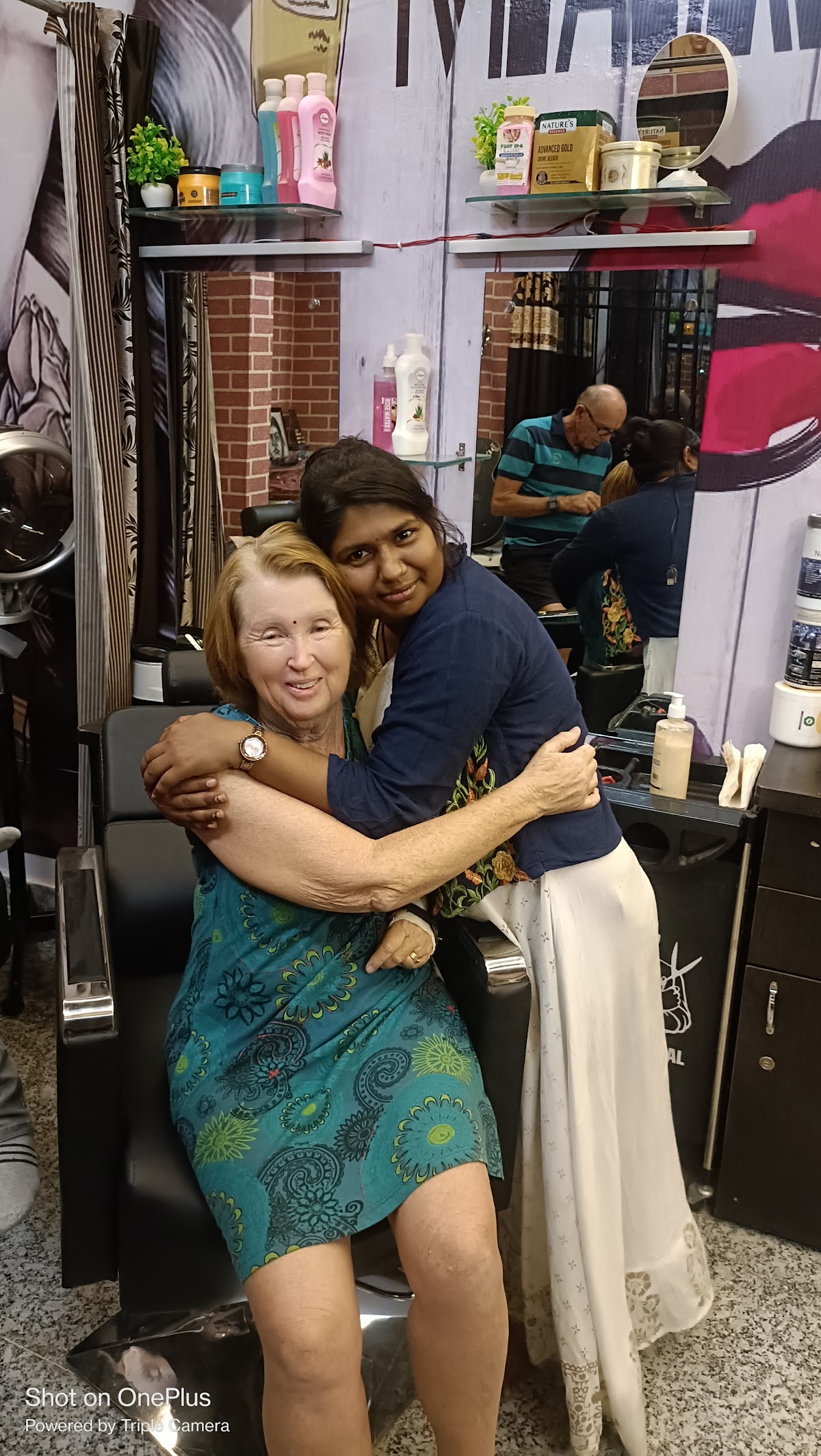 SHREE MAKEOVER Beauty Salon