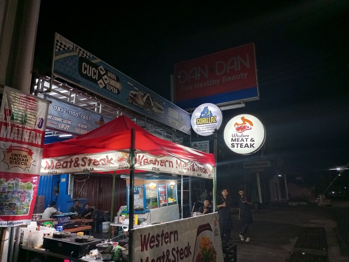 DAN+DAN Taman Semanan