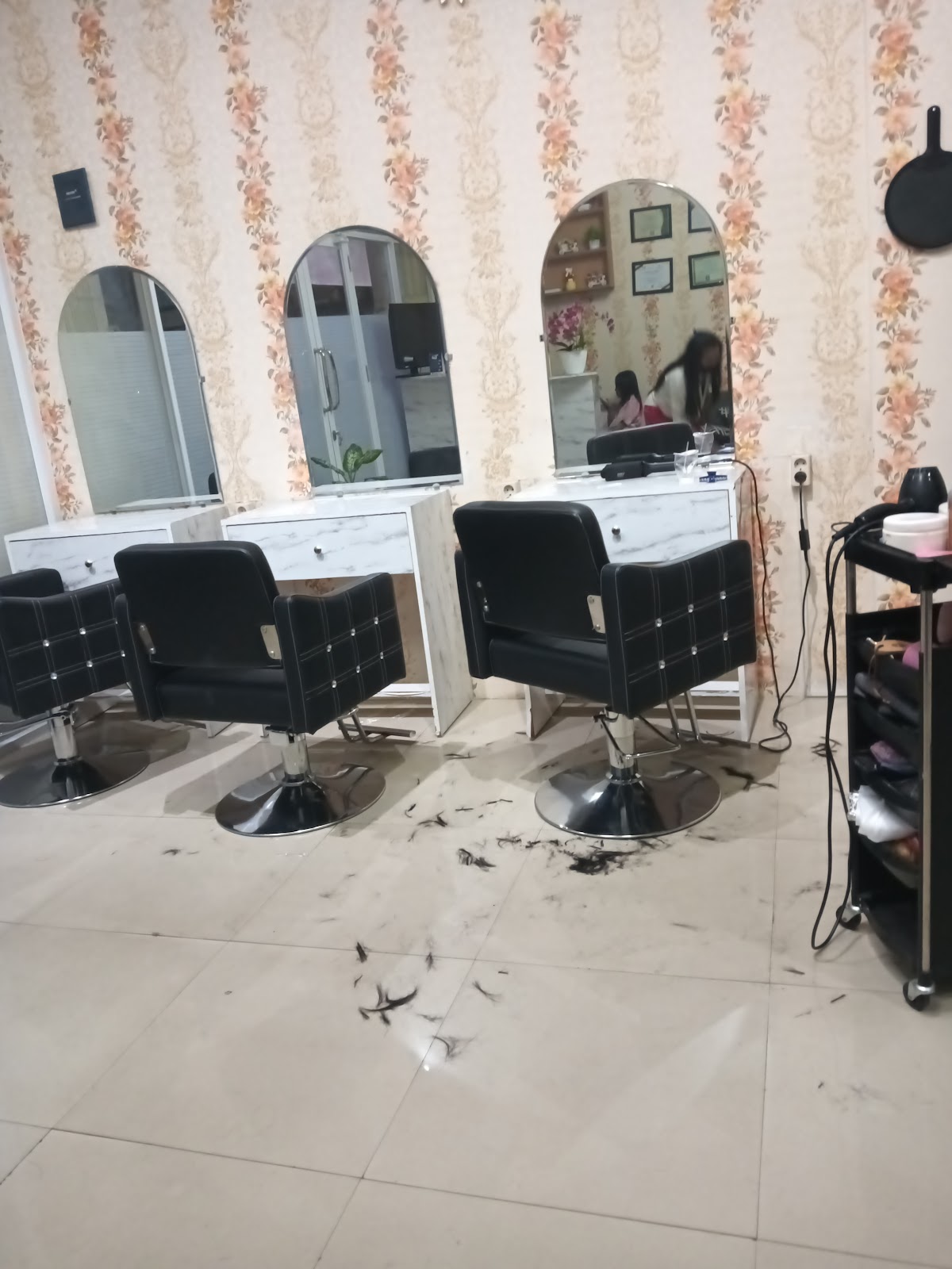 Safeera Salon & Beauty Care