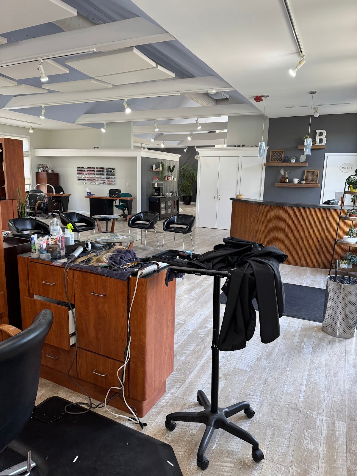Studio B Salon & Beauty Bar