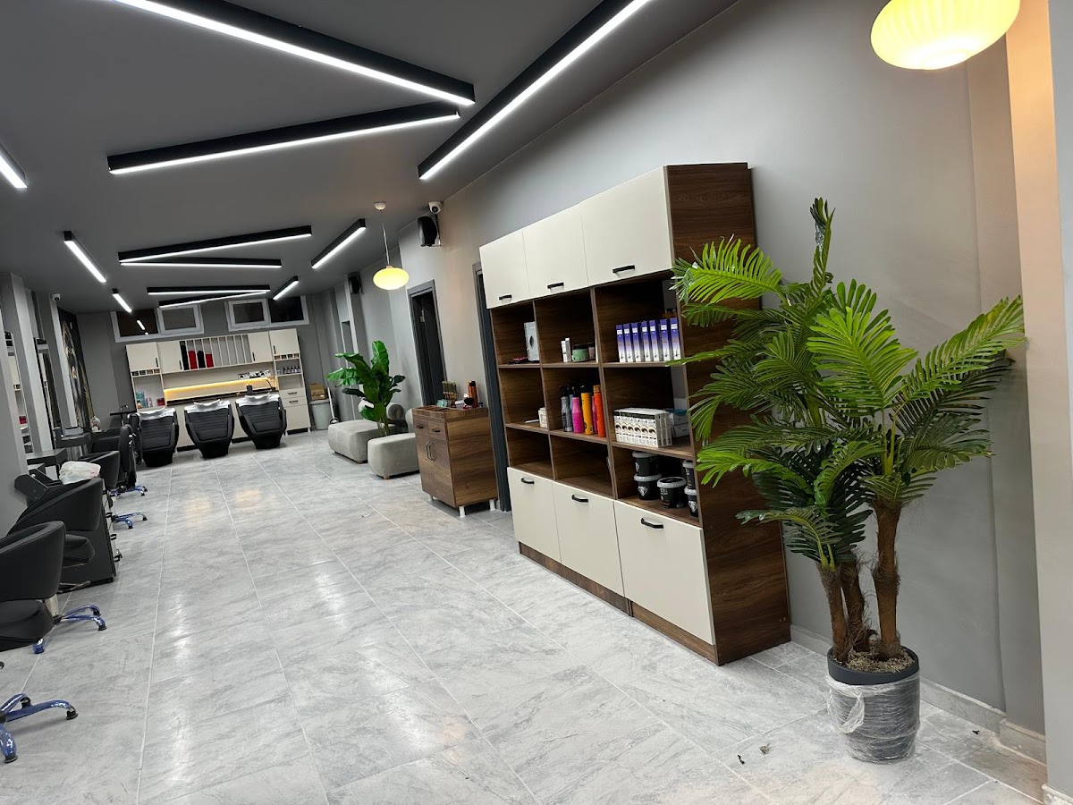 Luwi Hair Salon