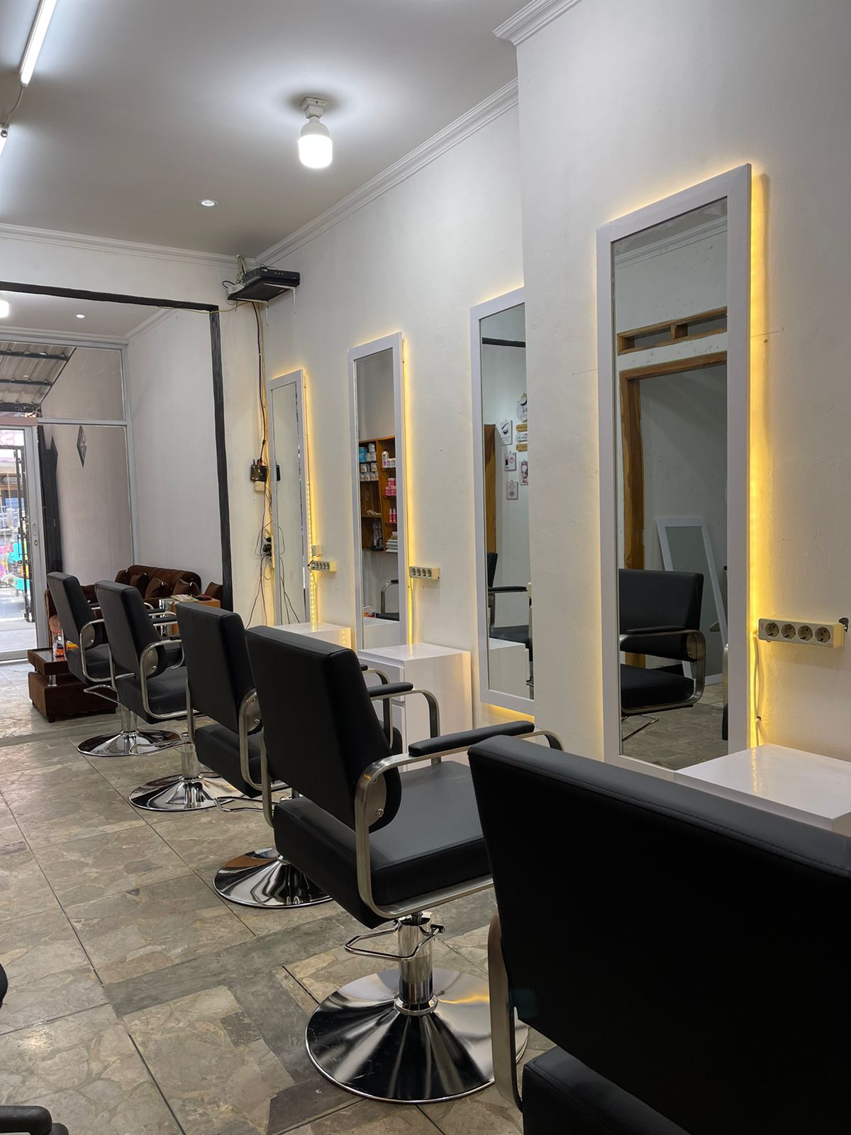 Rash Beauty Salon and Skin