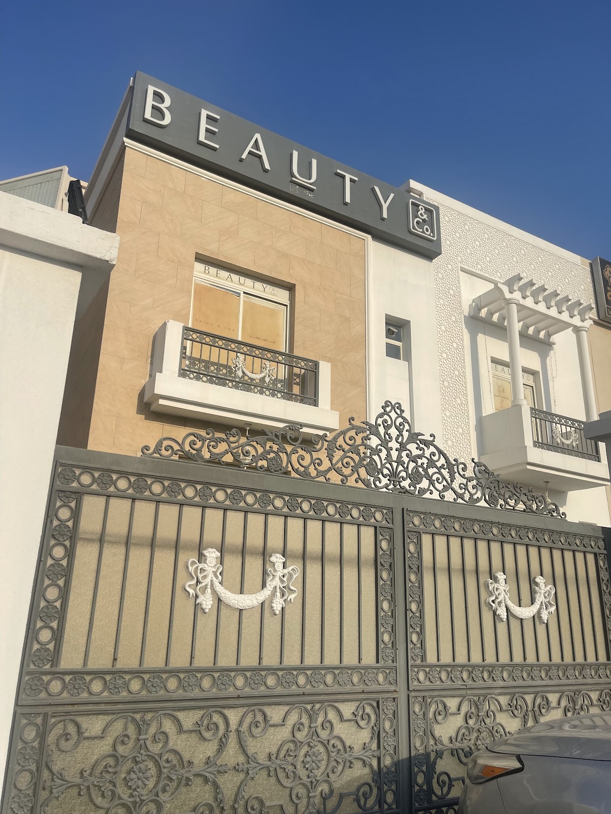 Beauty & Co