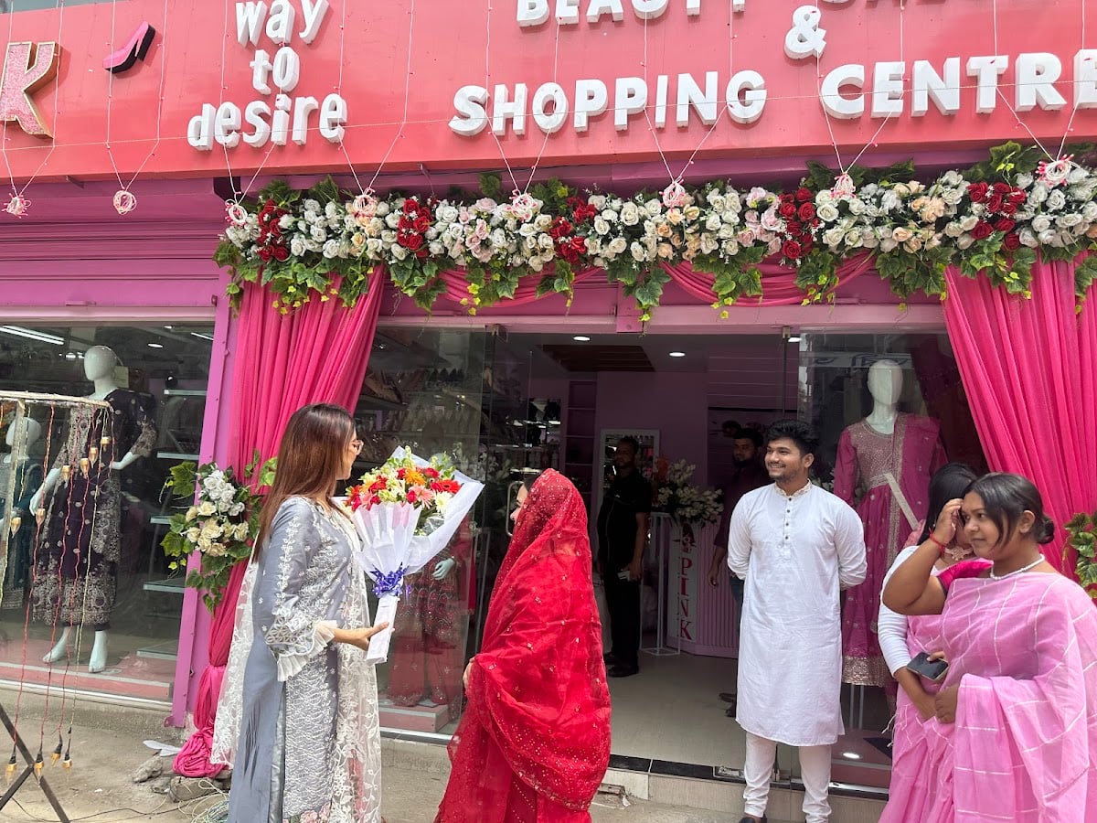 Pink Shopping Center & Beauty Salon
