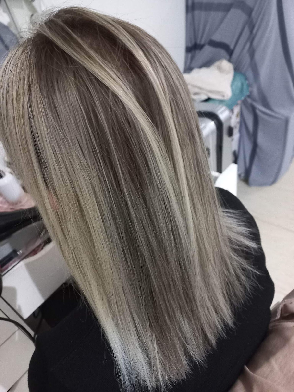 Salon Henda