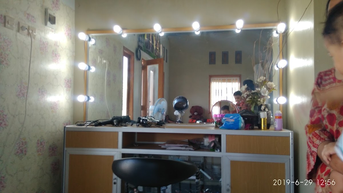 Adeera Salon