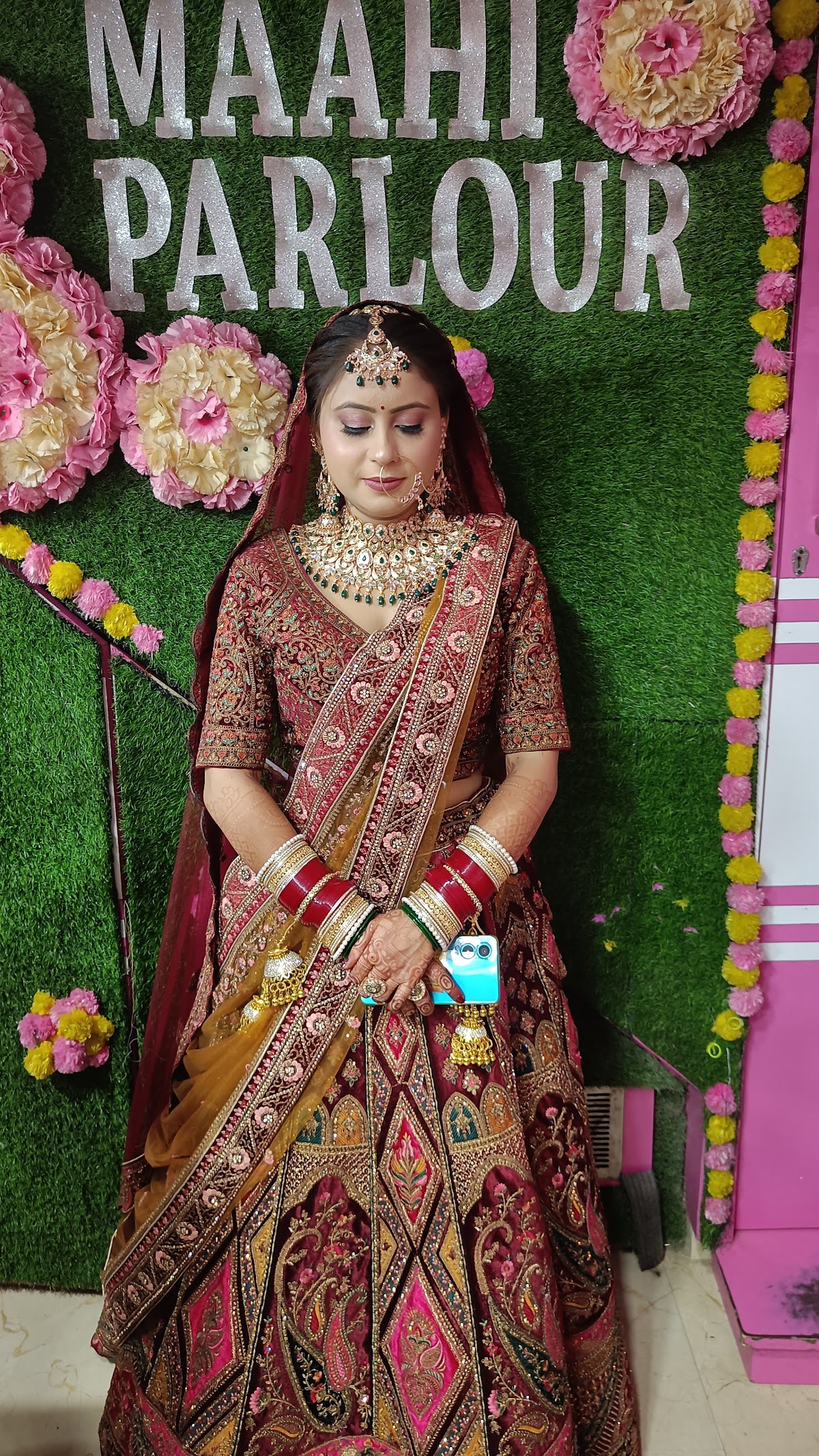 Mahi Beauty Parlour