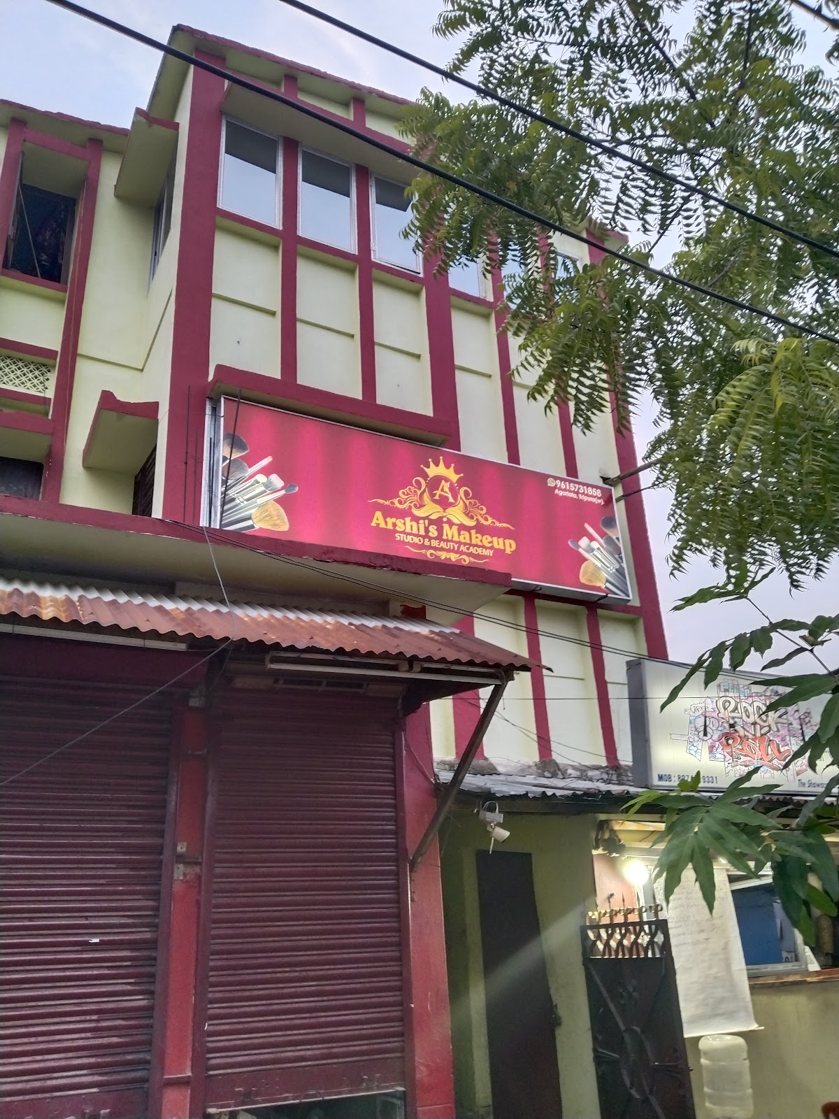 Arshi's Makeup Studio & Beauty Academy