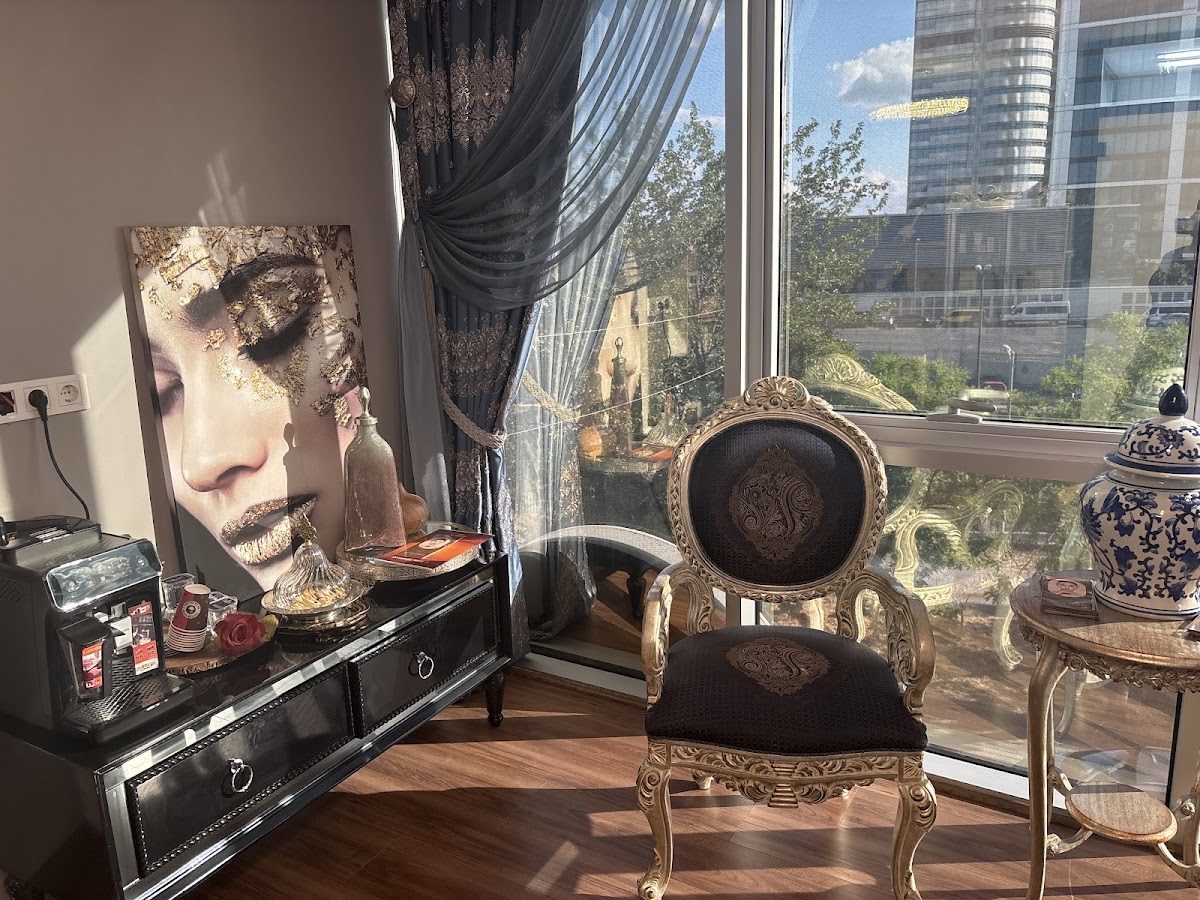 Estefum Beauty Cosmetic