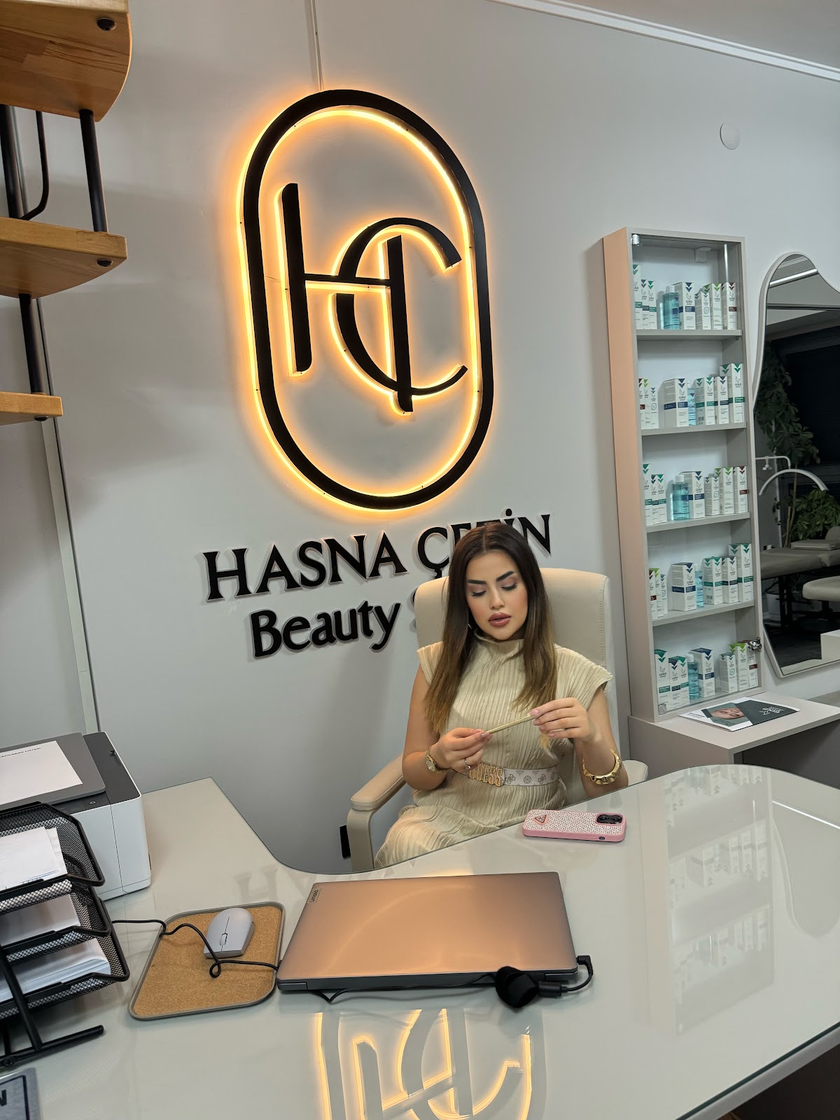 Hasna Cetin Beauty Studio