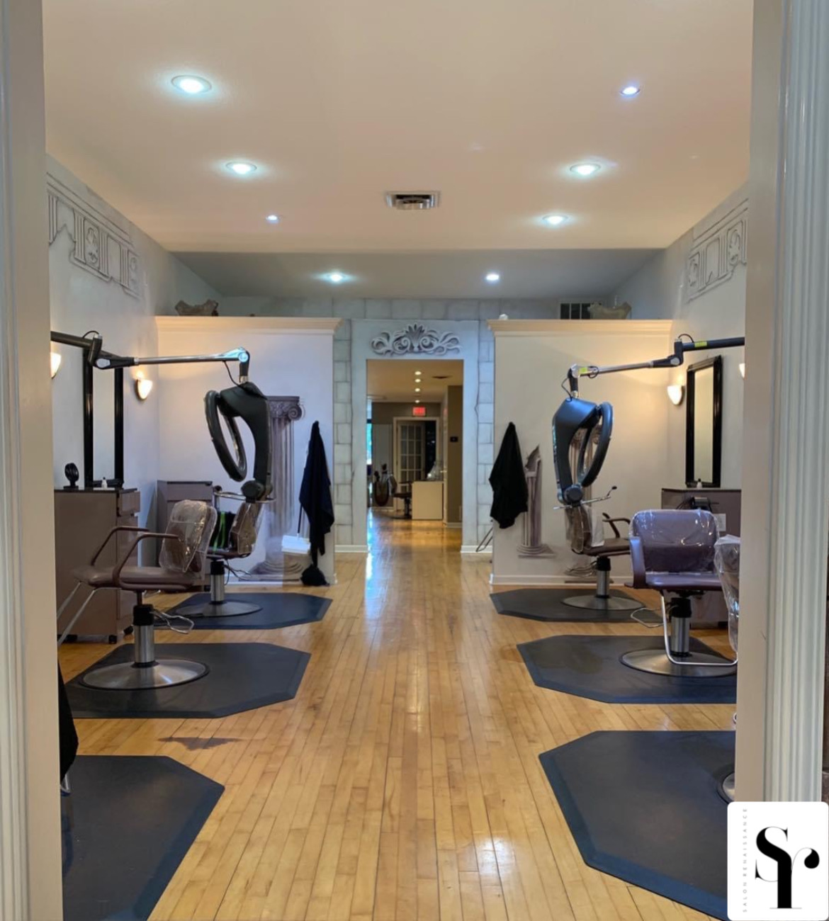 Salon Renaissance