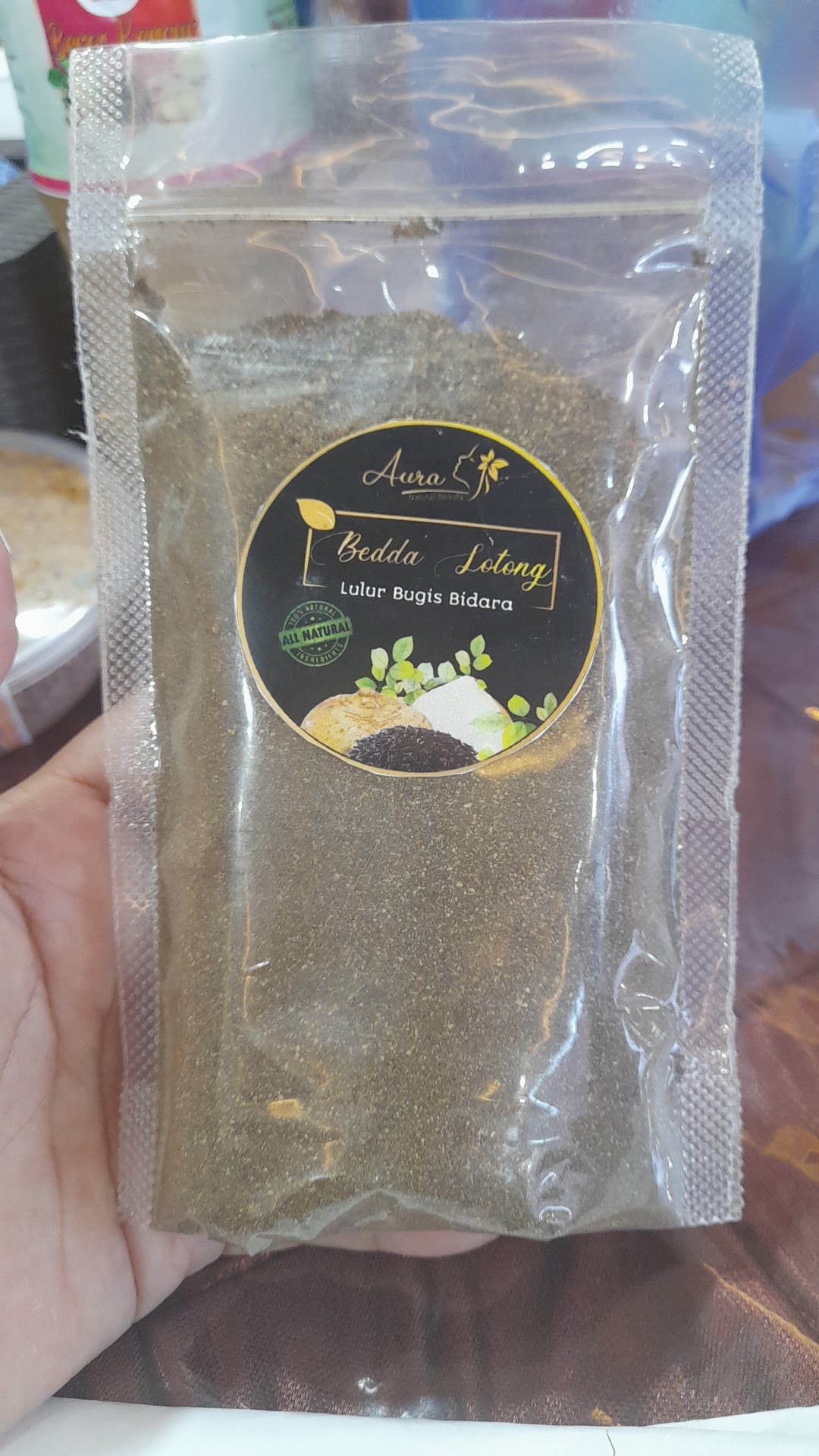 Toko Kosmetik Aura