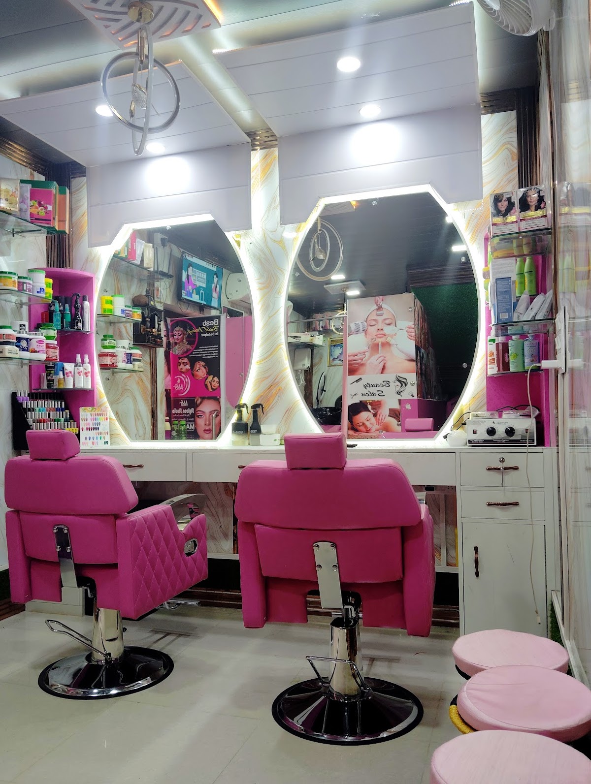 MS Queens Parlour Sadulpur