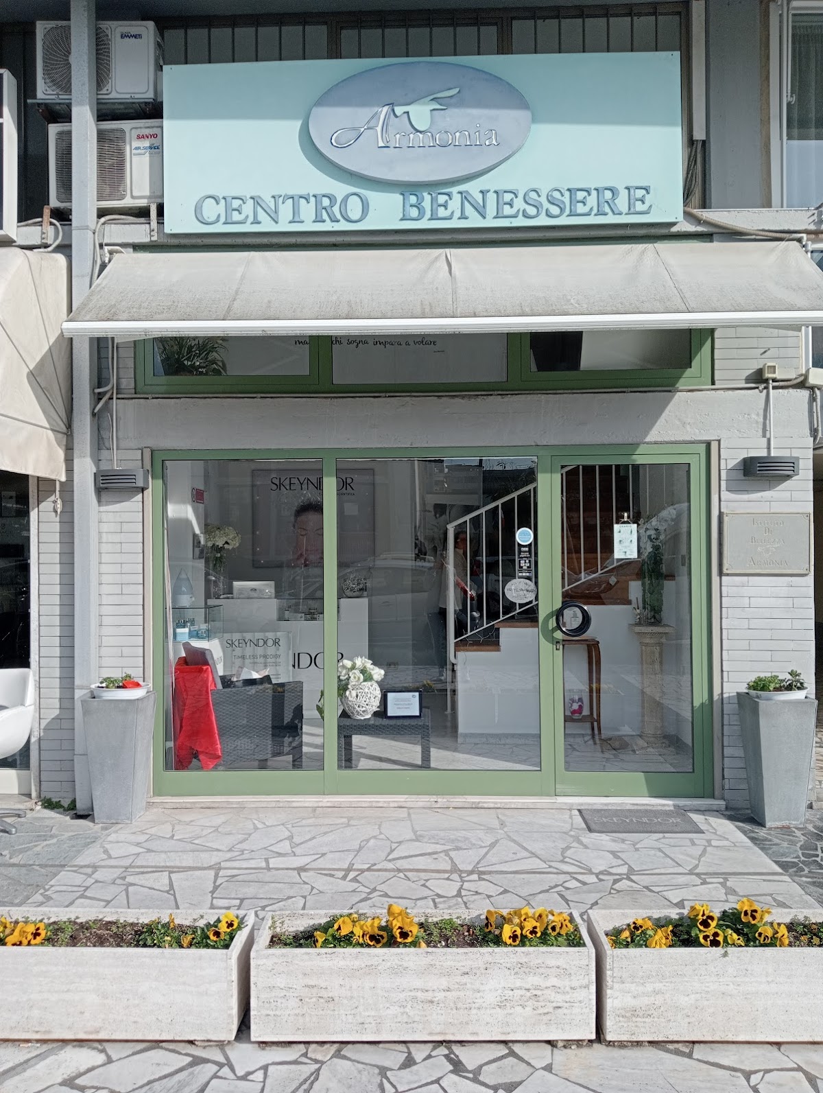 Istituto Di Bellezza Armonia Di Indino Adriana