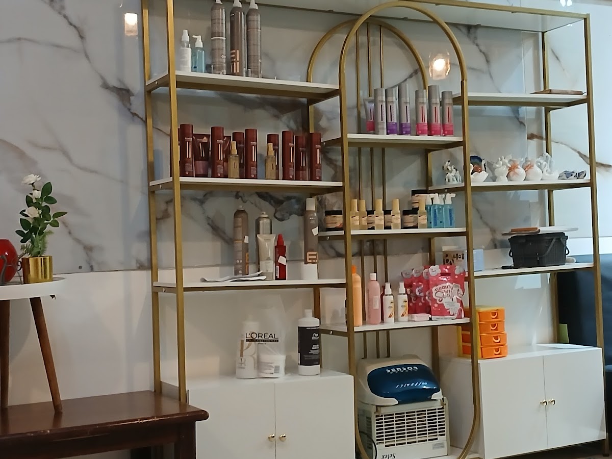 RENAD BEAUTY CENTER