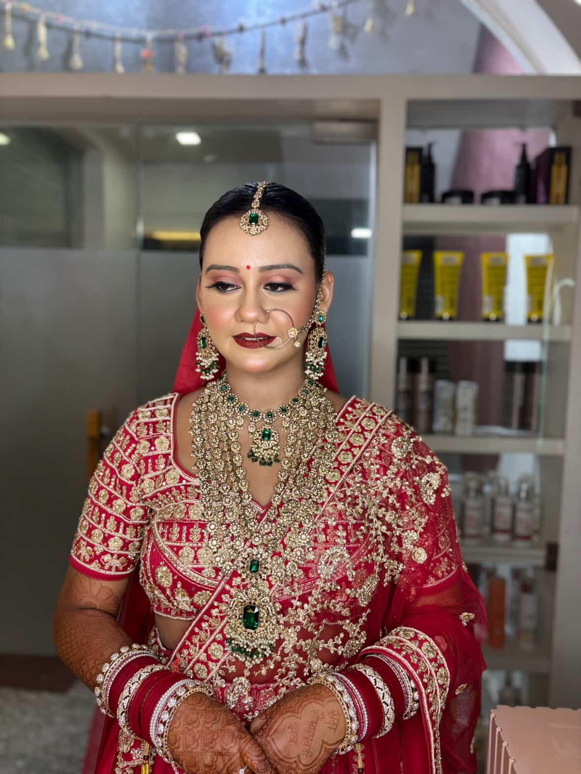 A&H Makeup studio luxury unisex salon