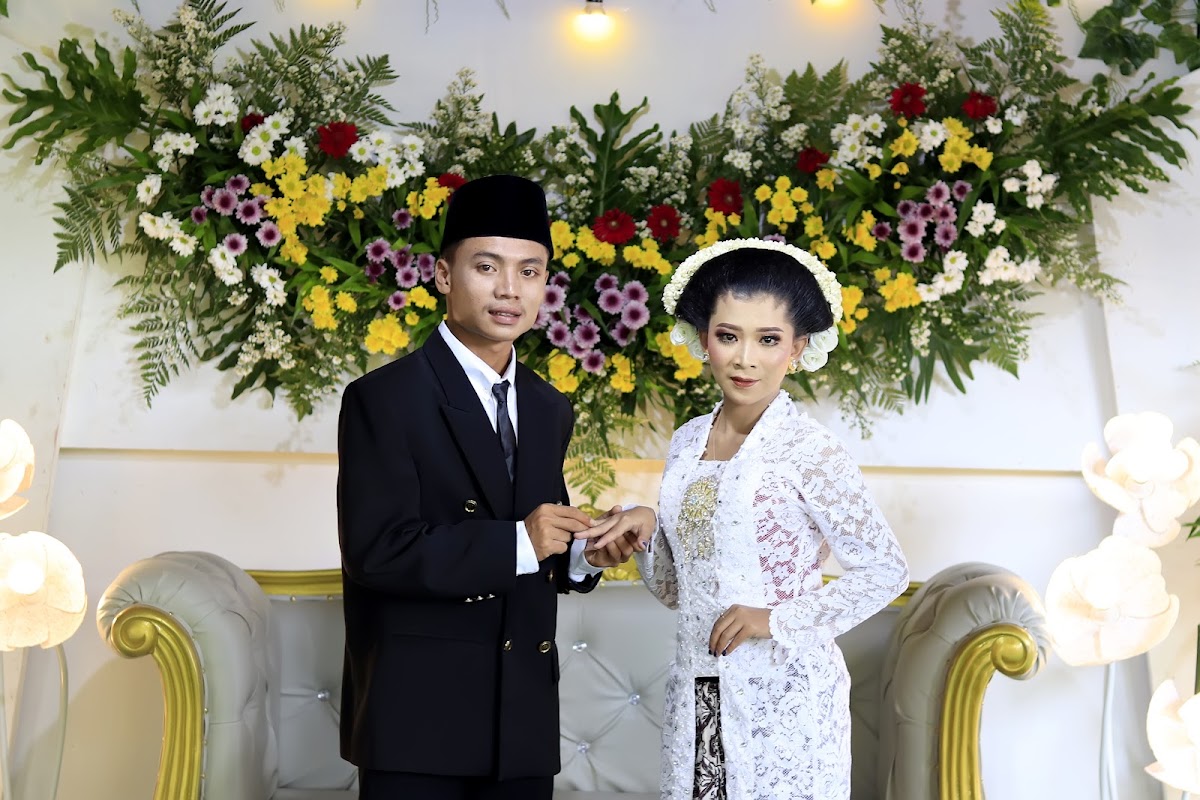 Kumala Salon dan Rias Pengantin Trobayan